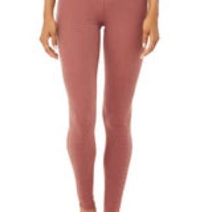 Alo Yoga micro waffle lowkey leggings chestnut